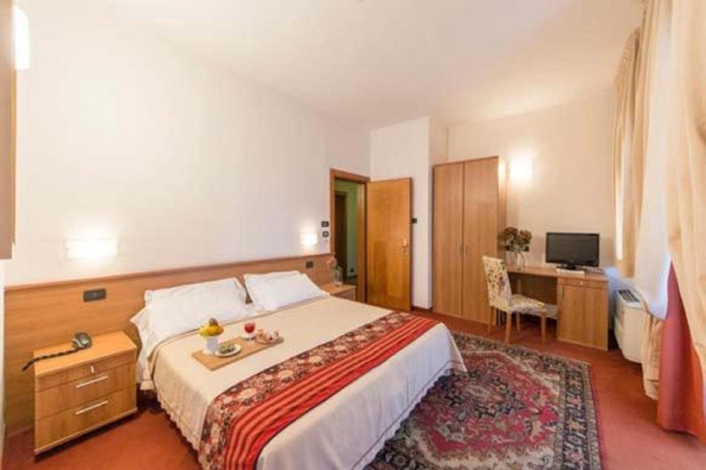 Hotel Lux İskenderiye Dış mekan fotoğraf